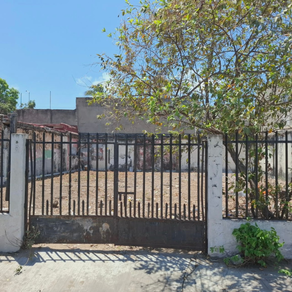 Terreno en COLONIA BURÓCRATA - Manzanillo, Col. Burócrata