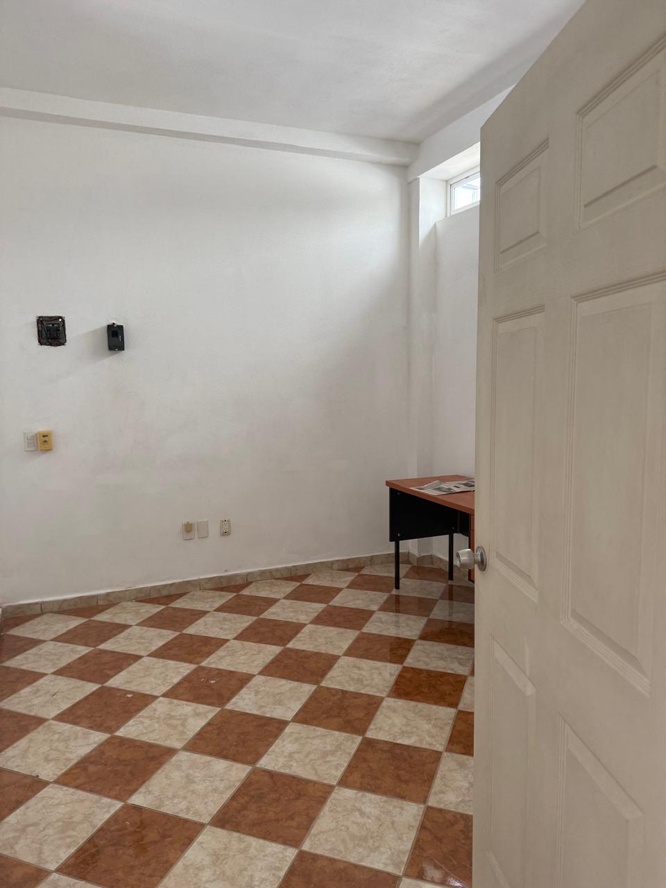 Local Comercial en AV. MANZANILLO — foto 7