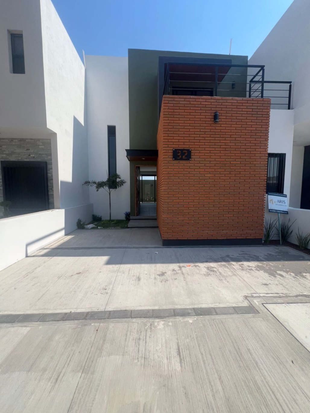 House in PUNTO RIOJA MOD. ALTEA - Colima, Fracc. Punto Rioja